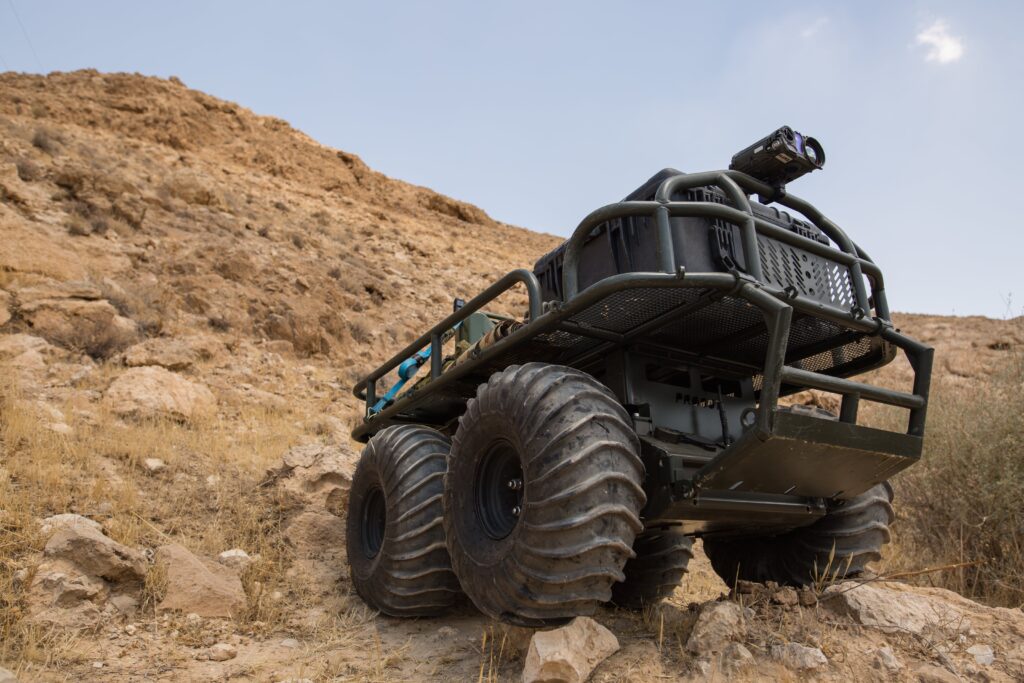 Probot (V2) outdoors - Arad8-min